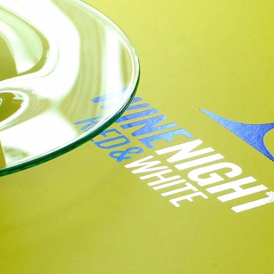 Tepelné razenie dvojfarebné na Spectro koži