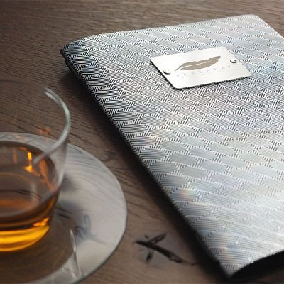 Laserové gravírovanie na oceľový štítok