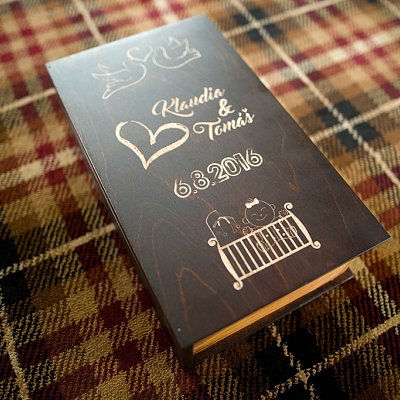 Laserové gravírovanie na krabičku z preglejky