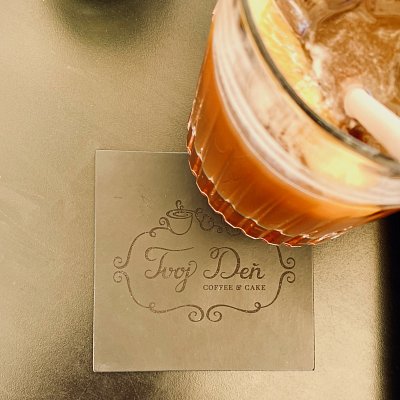 Podložka pod pohár z kože Spectro s gravírovaným logom