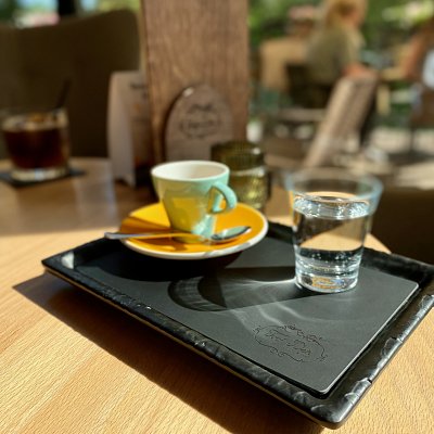 Podložka z kože Spectro vyrobená na mieru s tepelnou razbou loga (bez farby)