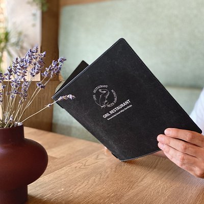 menu-karta-z-umyvatelneho-papiera-s-termotransferom-loga