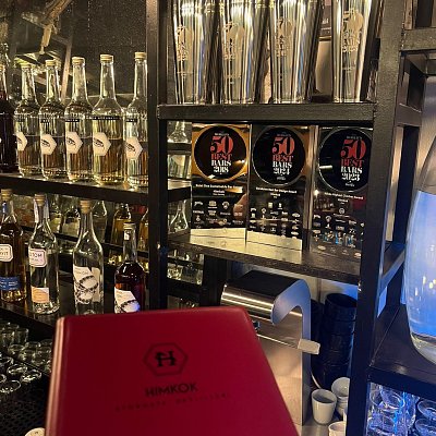 Menu karta s razbou s čiernou fóliou HIMKOK.