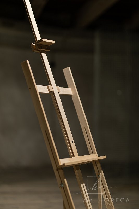 1576606541_maliarsky-stojan-detail-foto