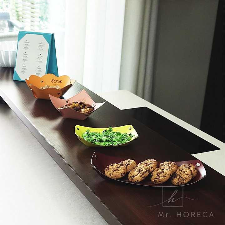 podnosy-pochutiny-spectro-koza