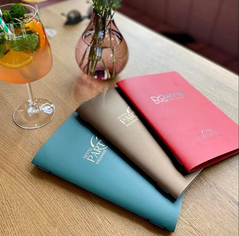 menu-ambiete-spectro-koza-hneda-cervena-zelena