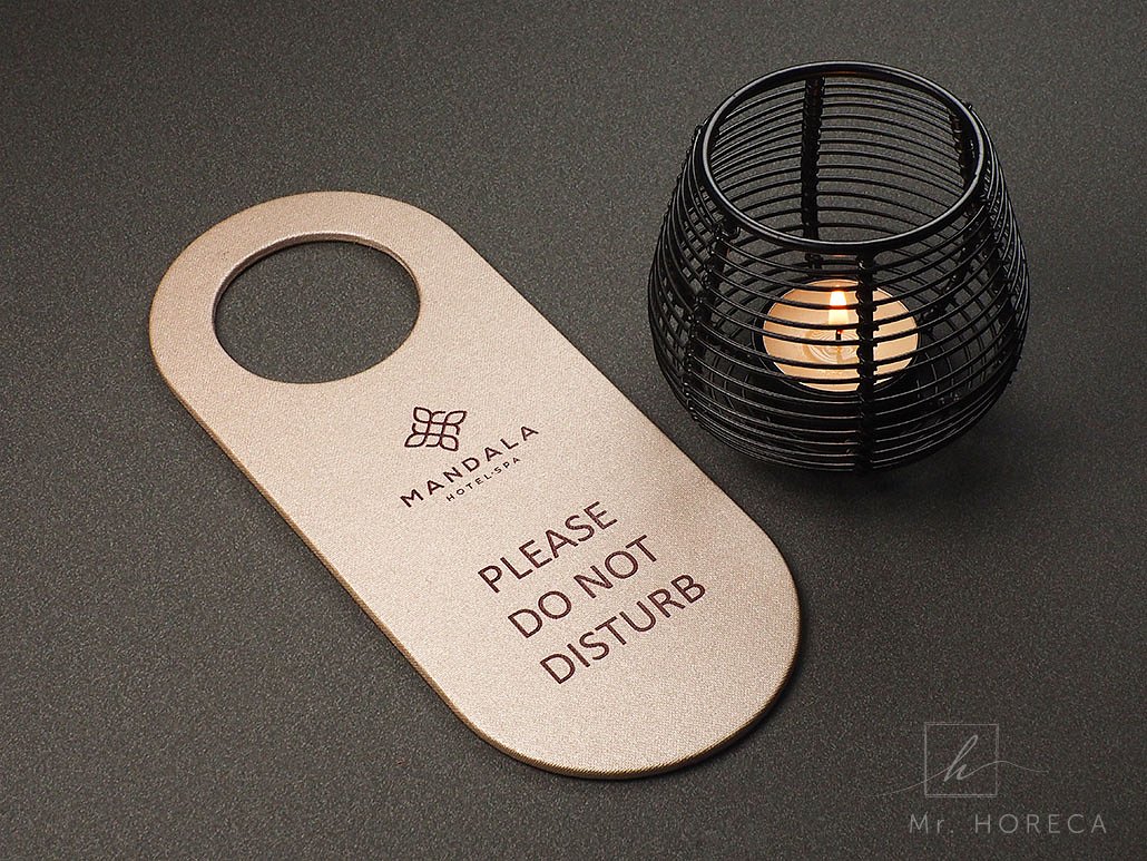 visacka-na-dvere-kanvas