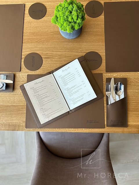 obal-na-pribor-spectro-hneda-prestrety-stol